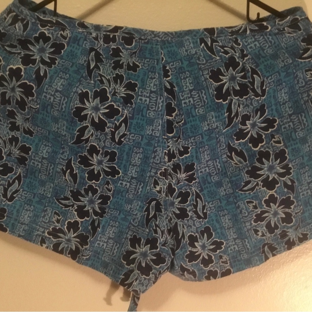 Big Flirt Swim Shorts - Picture 3 of 4